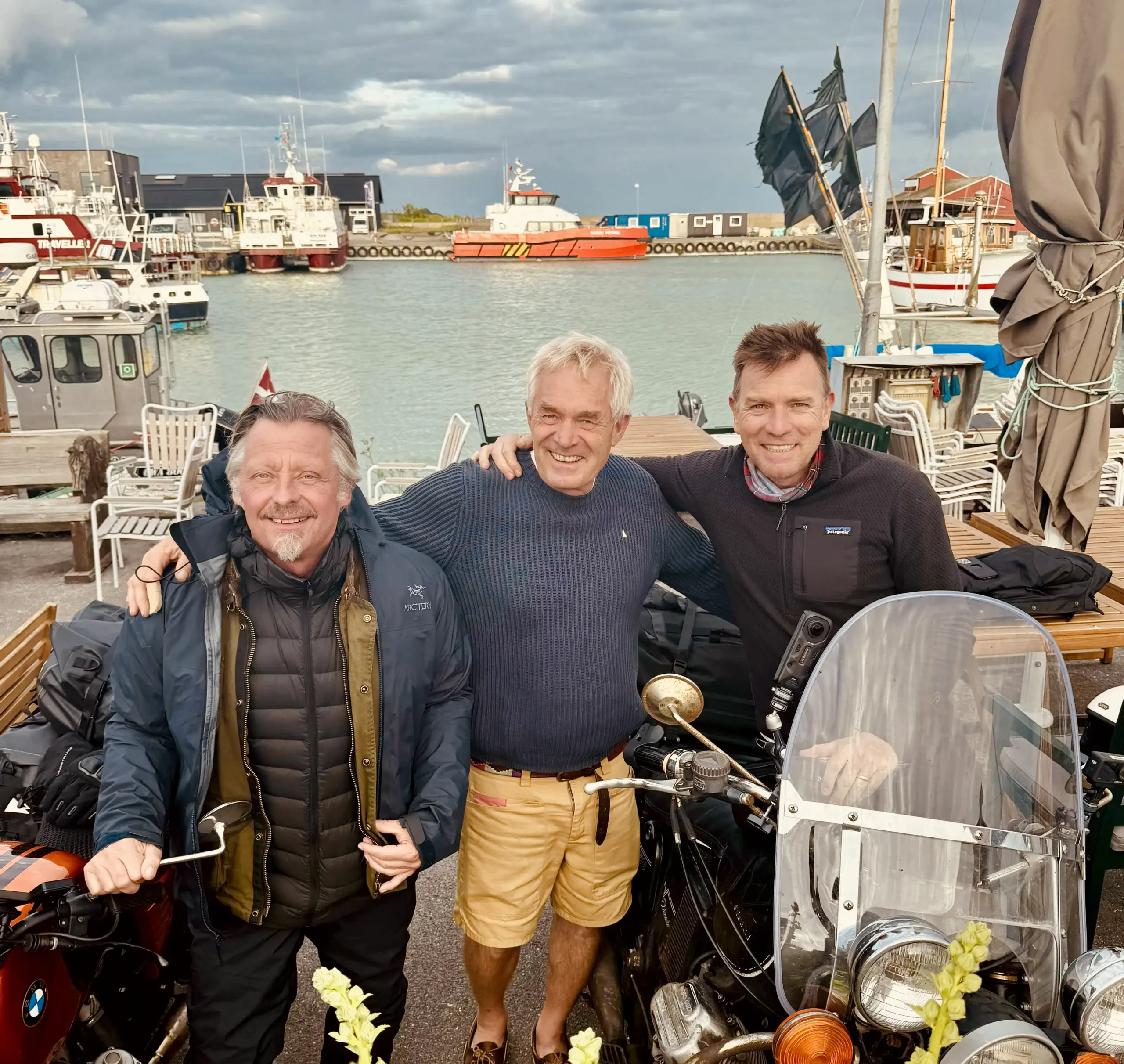 41965476-6b9b-430b-8ec0-6249999f2138 2-kopi